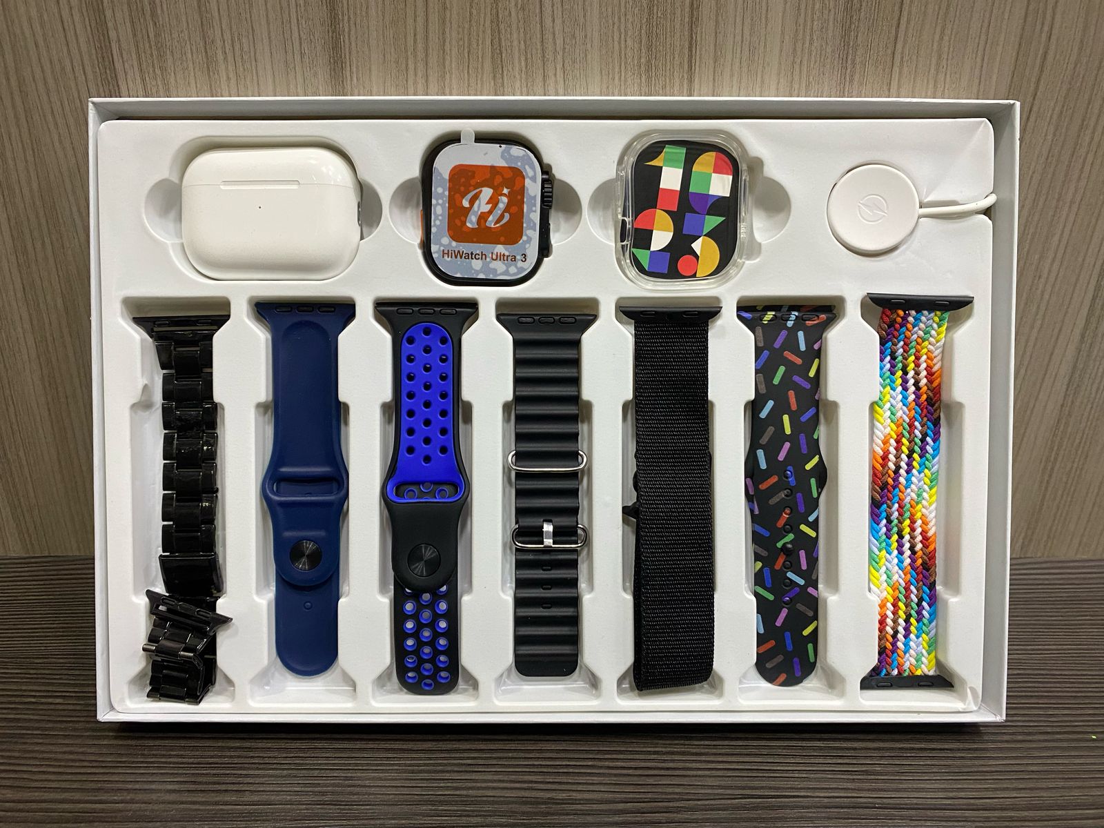 Reloj Inteligente y Audífonos i20 Ultra 2: Conexión Total para tu Día a Día