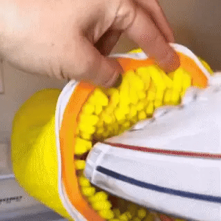¡Zapatos Impecables sin Fregar!